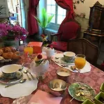 Bed & Breakfast La Rebiere D'or, Et Mouleydier