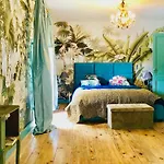 Bed & Breakfast La Rebiere D'or, Et Mouleydier